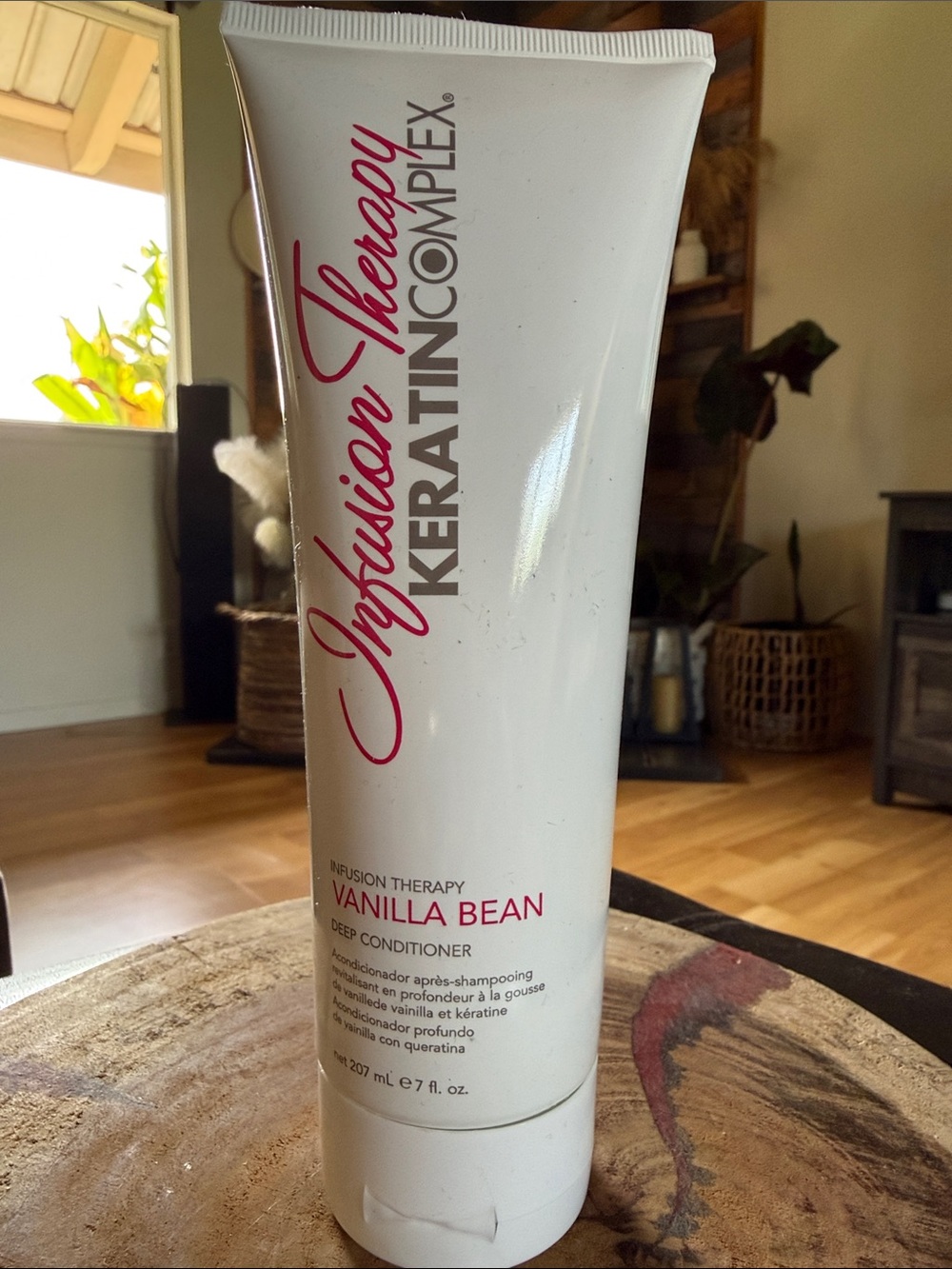 Keratin Complex Infusion Therapy Vanilla Bean Conditioner - White
